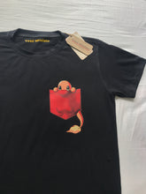 Cargar imagen en el visor de la galería, Charmander Mujer