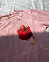 Cargar imagen en el visor de la galería, Charmander Mujer